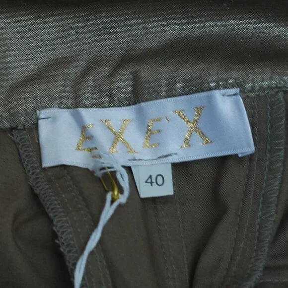 EXEX Edgy Cotton Capris With Pocket on Thigh & Button Accents - Italy - Picture 5 of 7